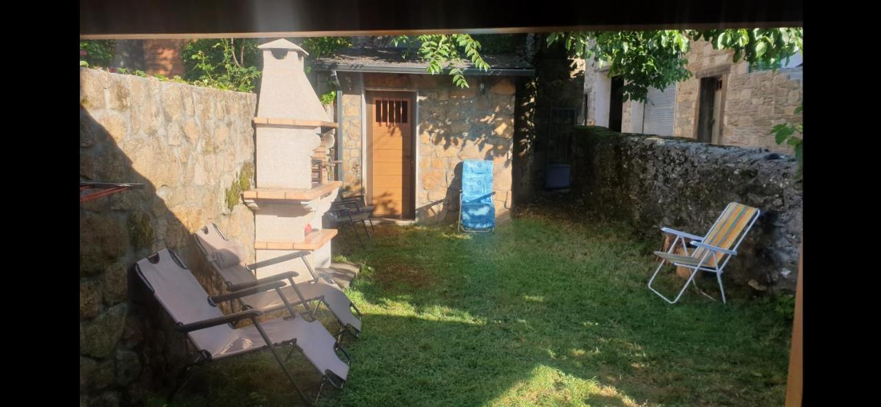 Villa Casa Jardin Mariana Lubián Esterno foto